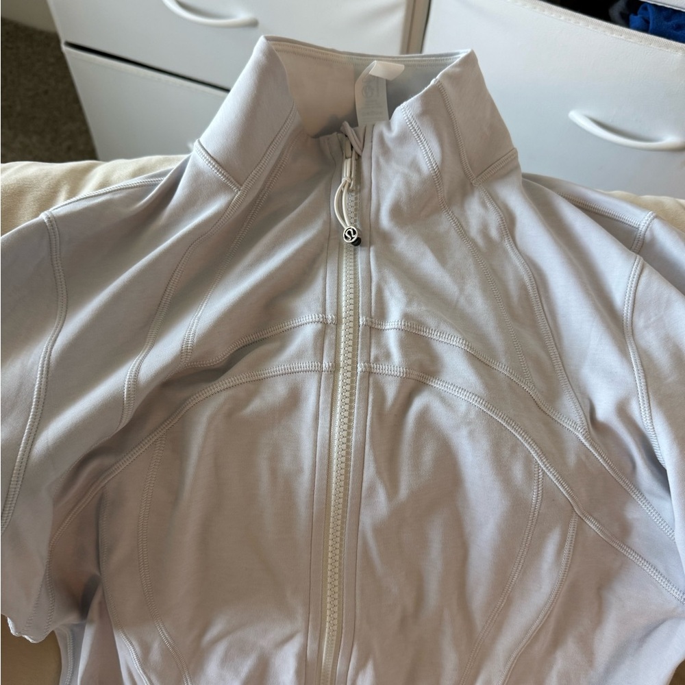 Lululemon Athletica Light Gray Sweatshirt